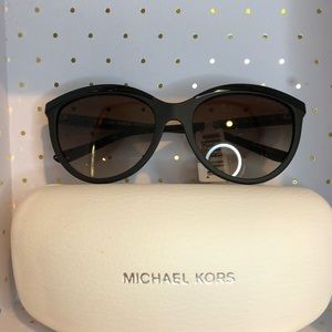 Michael Kors Nya cat eye sunglasses